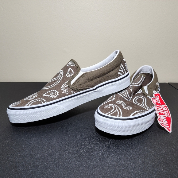 Vans Classic Slip On Green White Canvas Women's Shoes NEW - Picture 2 of 14